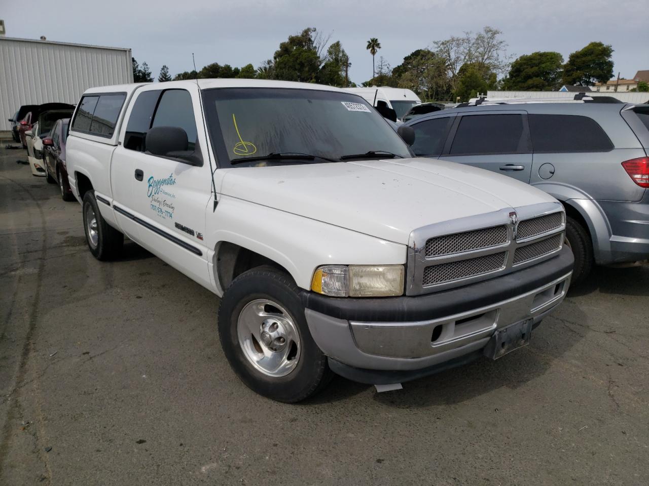 DODGE RAM 1500 1998 with VIN 1B7HC13Y7WJ215573 - Photo from auction