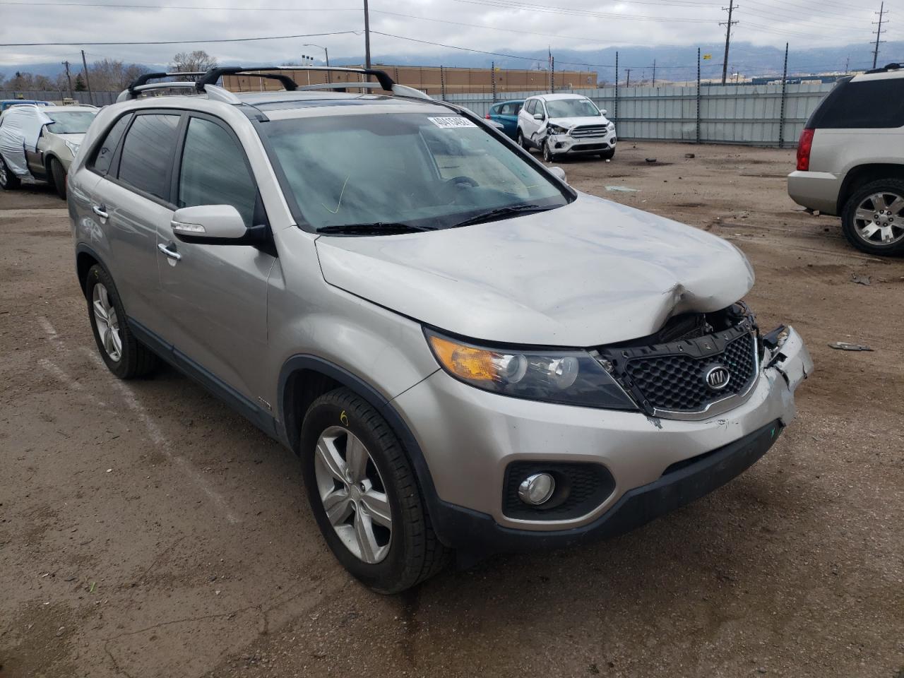 Photo 1 from auction – 2013 KIA SORENTO EX with VIN 5XYKUDA28DG367376