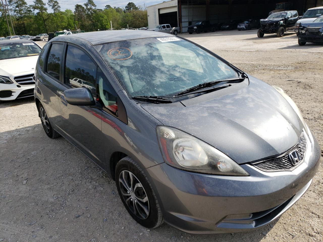 HONDA FIT 2013 with VIN JHMGE8H33DC005497 - Photo from auction