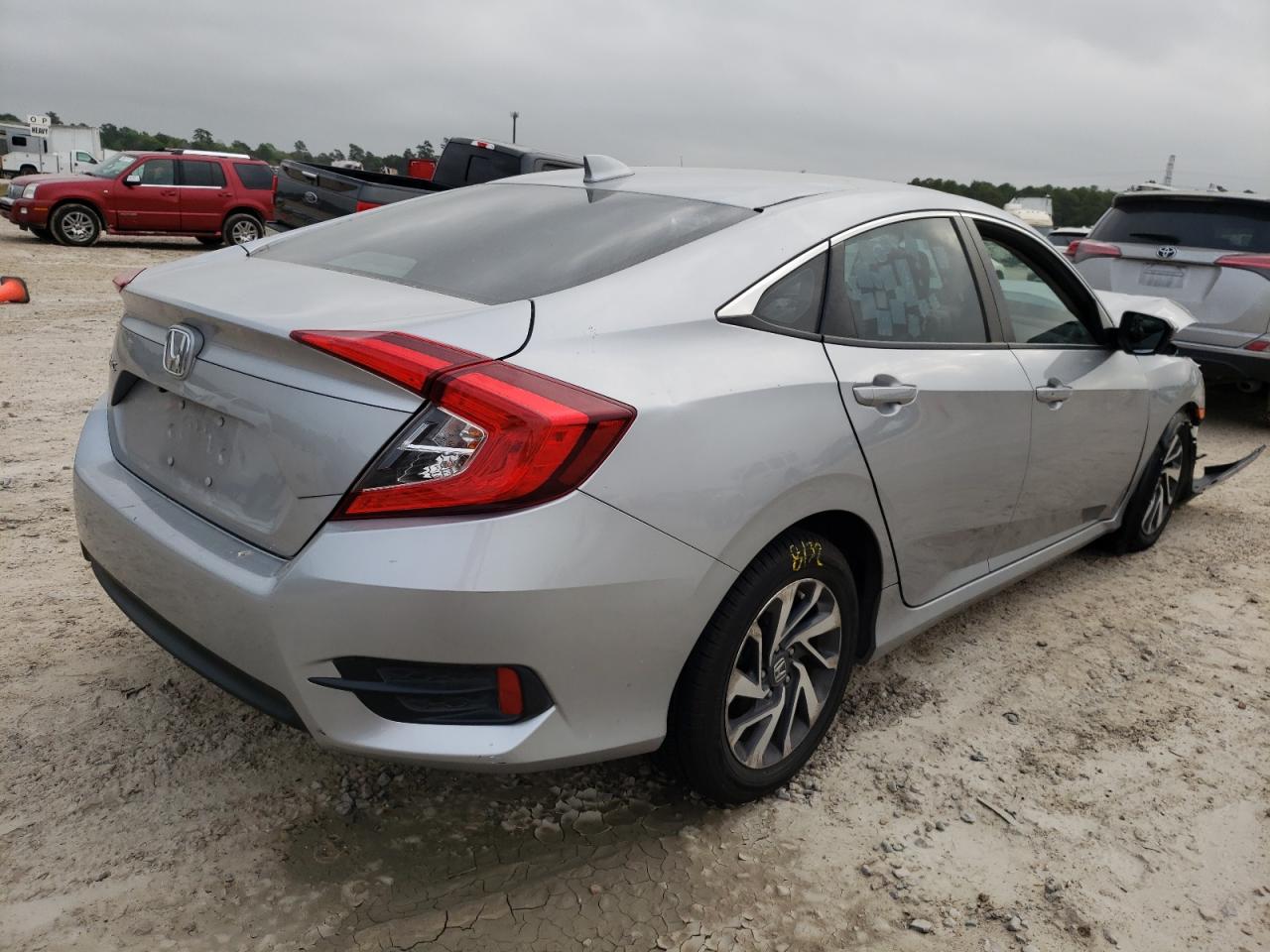 Photo 4 from auction – 2017 HONDA CIVIC EX with VIN 19XFC2F83HE055409