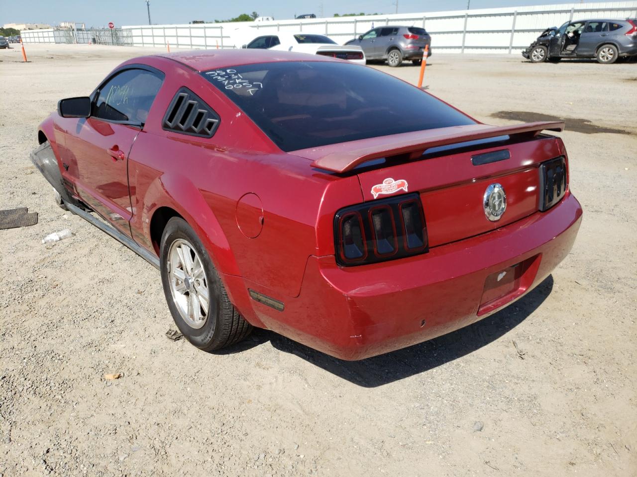 Photo 3 from auction – 2005 FORD MUSTANG with VIN 1ZVFT80N455130057