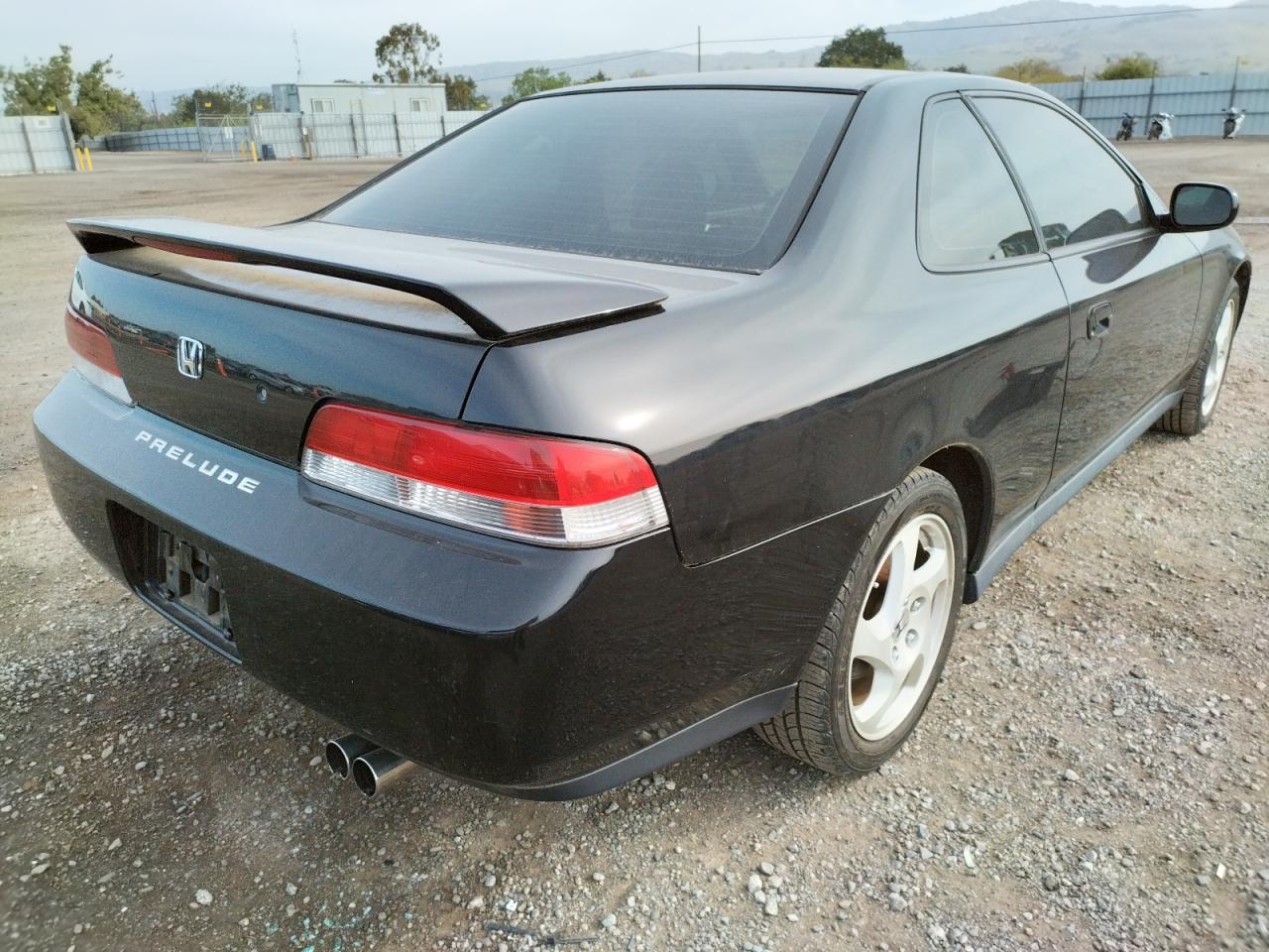 Photo 4 from auction – 2001 HONDA PRELUDE with VIN JHMBB61491C000343