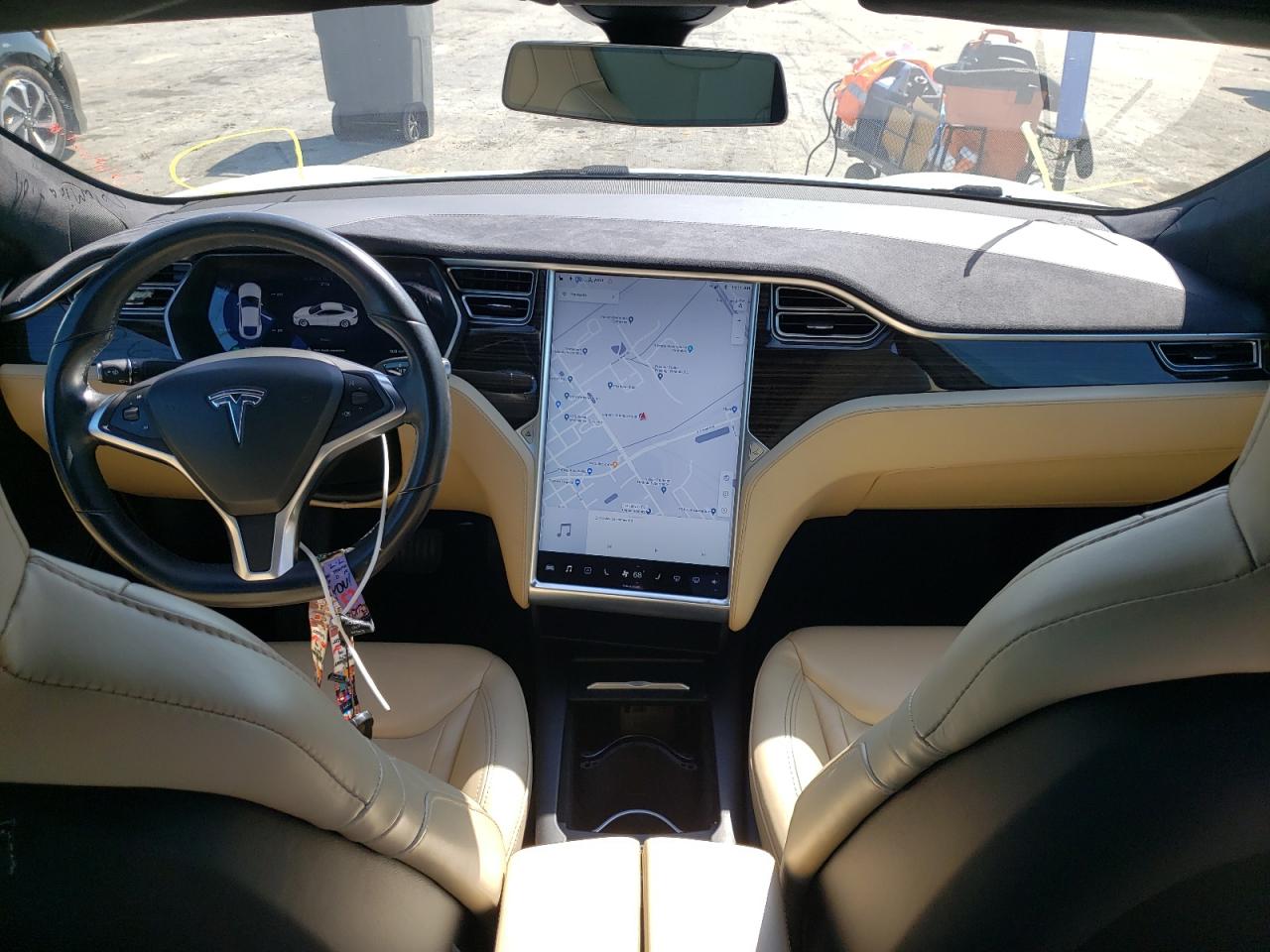 Photo 9 from auction – 2016 TESLA MODEL S with VIN 5YJSA1E11GF156332