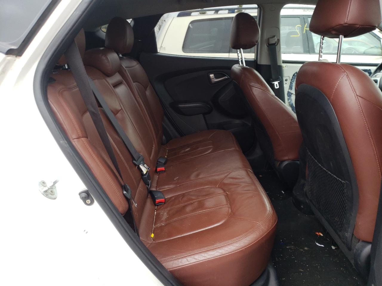 Photo 6 from auction – 2012 HYUNDAI TUCSON GLS with VIN KM8JUCAC4CU454263