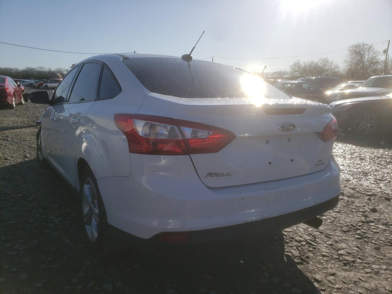 Photo 3 from auction – 2014 FORD FOCUS SE with VIN 1FADP3F29EL312658