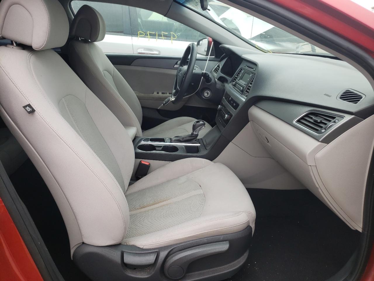 Photo 5 from auction – 2017 HYUNDAI SONATA SE with VIN 5NPE24AF9HH558065