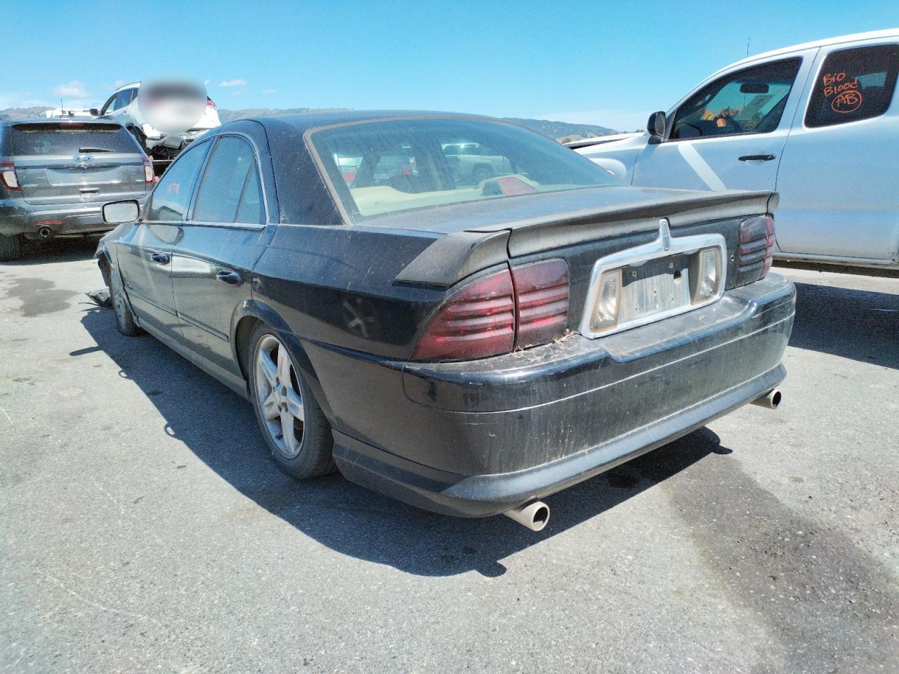 Photo 3 from auction – 2002 LINCOLN LS with VIN 1LNHM87A22Y620840