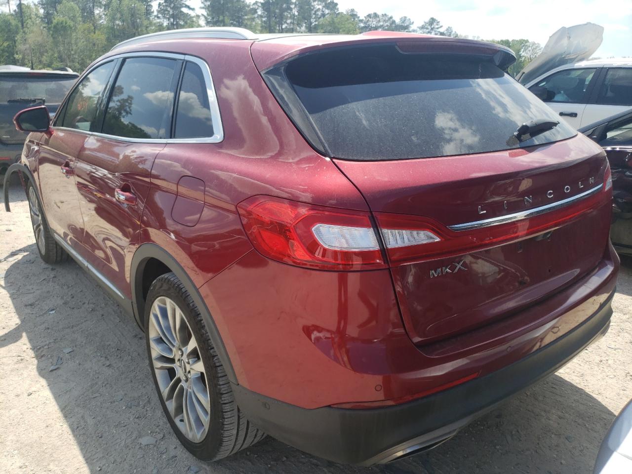 Photo 3 from auction – 2016 LINCOLN MKX RESERV with VIN 2LMTJ6LR5GBL53818