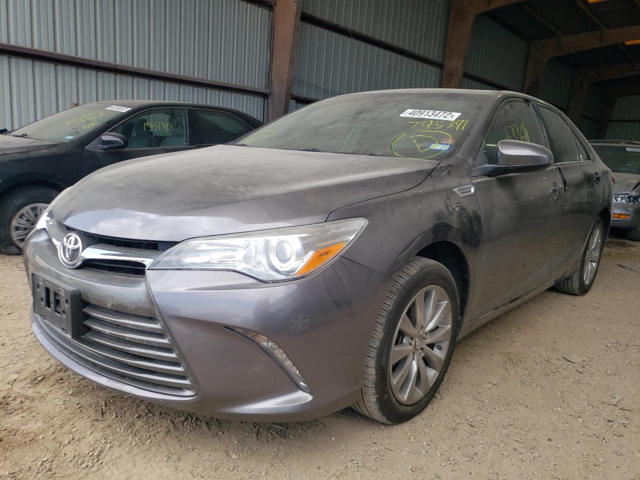 Photo 2 from auction – 2017 TOYOTA CAMRY LE with VIN 4T1BF1FK5HU795391