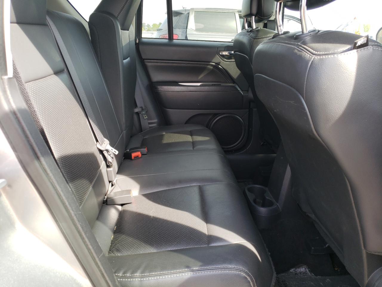 Photo 6 from auction – 2015 JEEP COMPASS LA with VIN 1C4NJDEB1FD169644