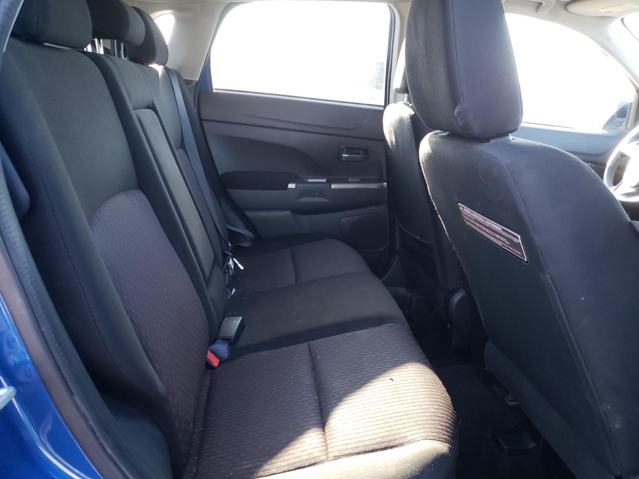 Photo 6 from auction – 2018 MITSUBISHI OUTLANDER with VIN JA4AP3AU8JU025042