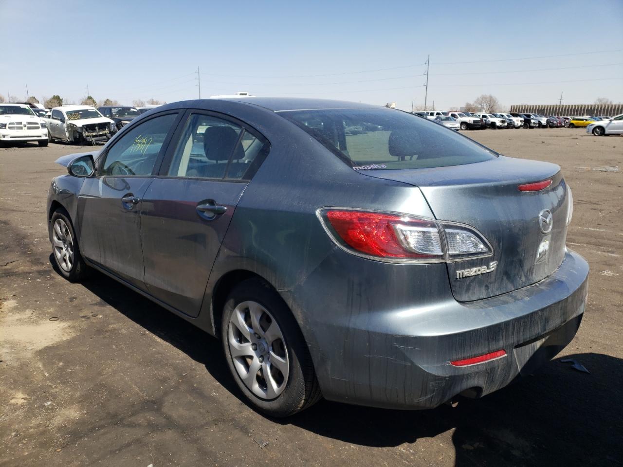 Photo 3 from auction – 2012 MAZDA 3 I with VIN JM1BL1UG0C1521473