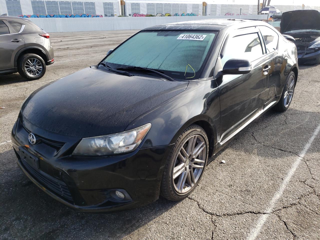 Photo 2 from auction – 2011 TOYOTA SCION TC with VIN JTKJF5C74B3019606