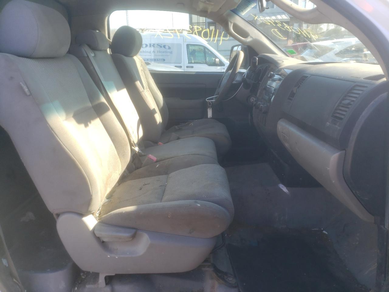 Photo 5 from auction – 2007 TOYOTA TUNDRA with VIN 5TFLU52197X002089