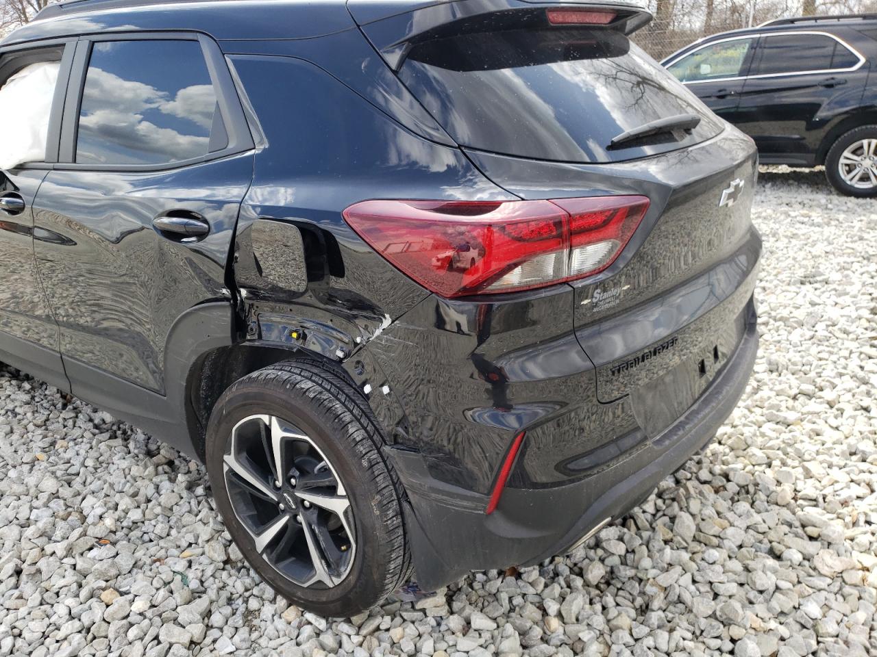 Photo 9 from auction – 2022 CHEVROLET TRAILBLAZE with VIN KL79MTSL9NB033818