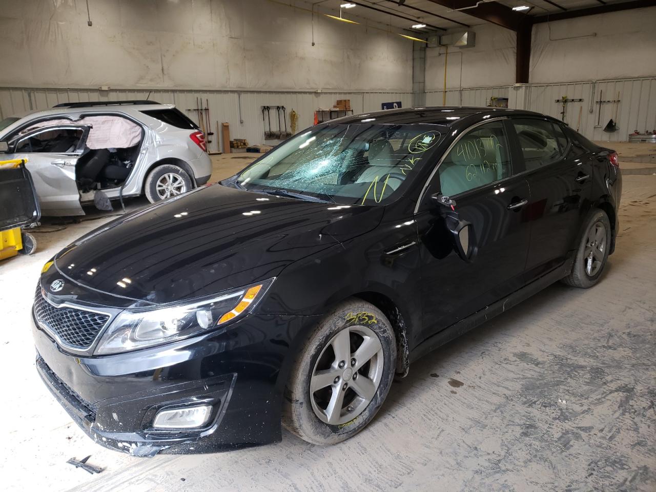 Photo 2 from auction – 2015 KIA OPTIMA LX with VIN 5XXGM4A72FG480281