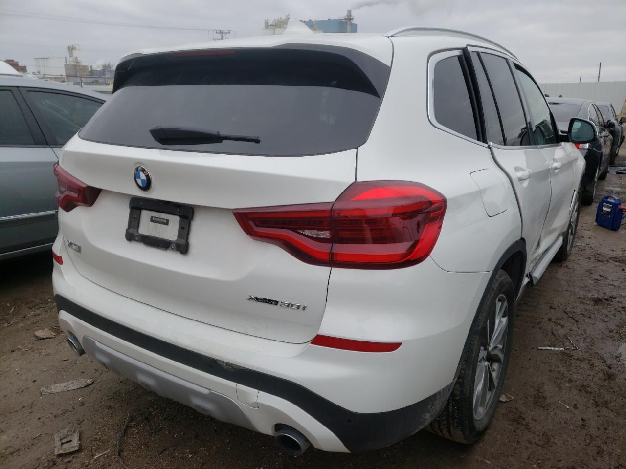Photo 4 from auction – 2019 BMW X3 XDRIVE3 with VIN 5UXTR9C58KLD97670