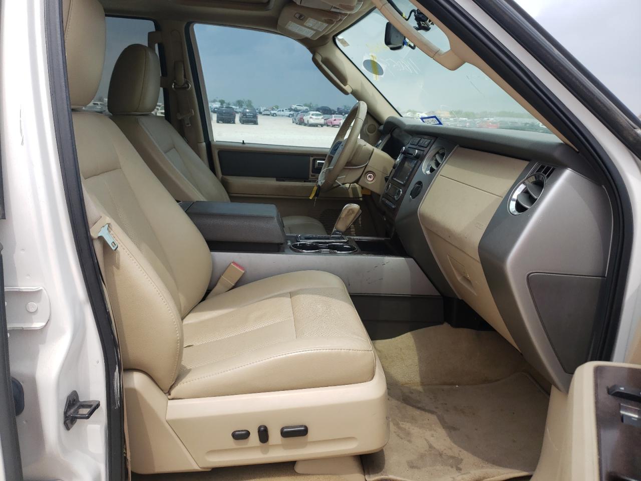 Photo 5 from auction – 2012 FORD EXPEDITION with VIN 1FMJU1H53CEF04396