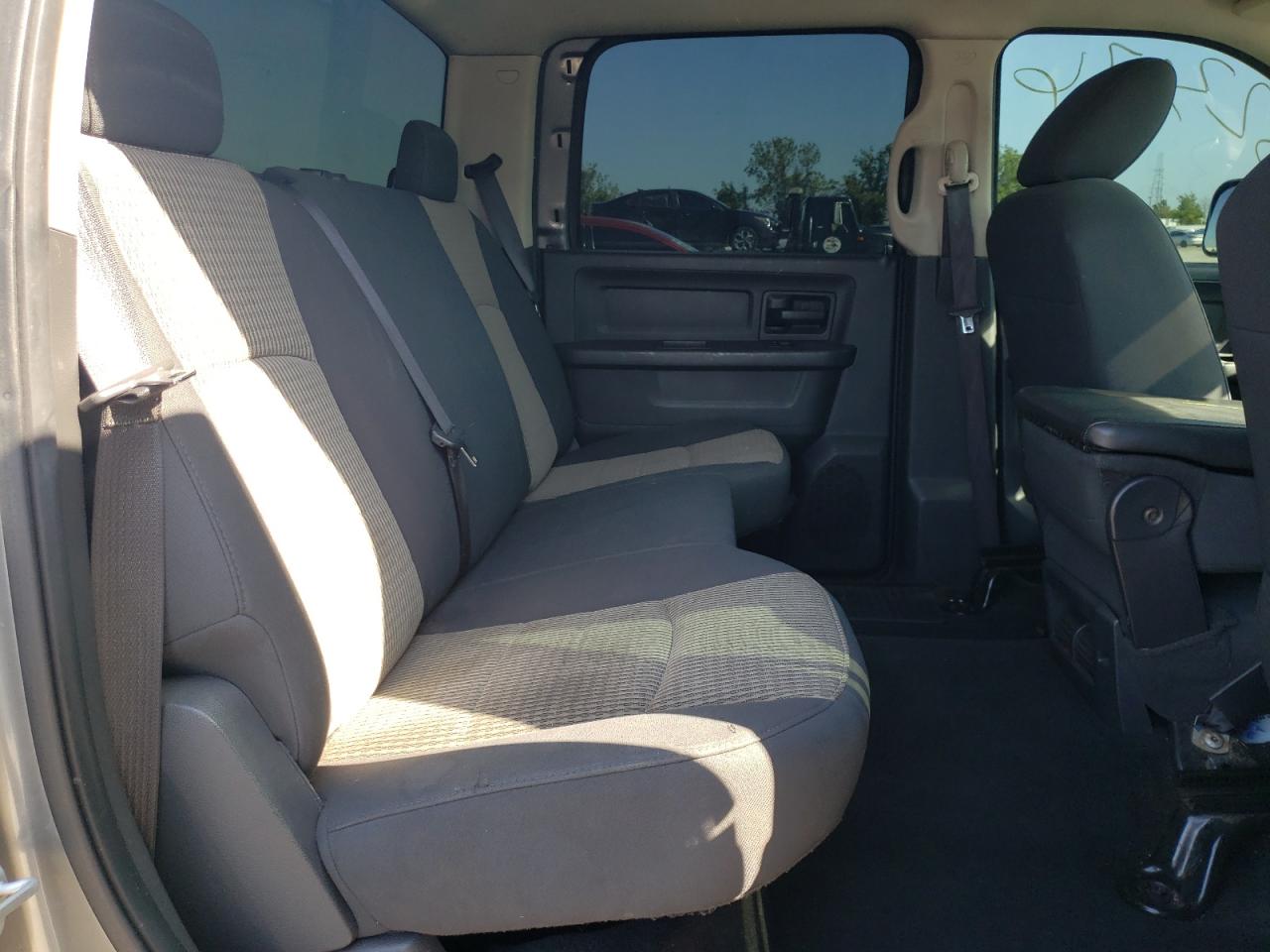 Photo 6 from auction – 2010 DODGE RAM 3500 with VIN 3D73M4CL2AG136728