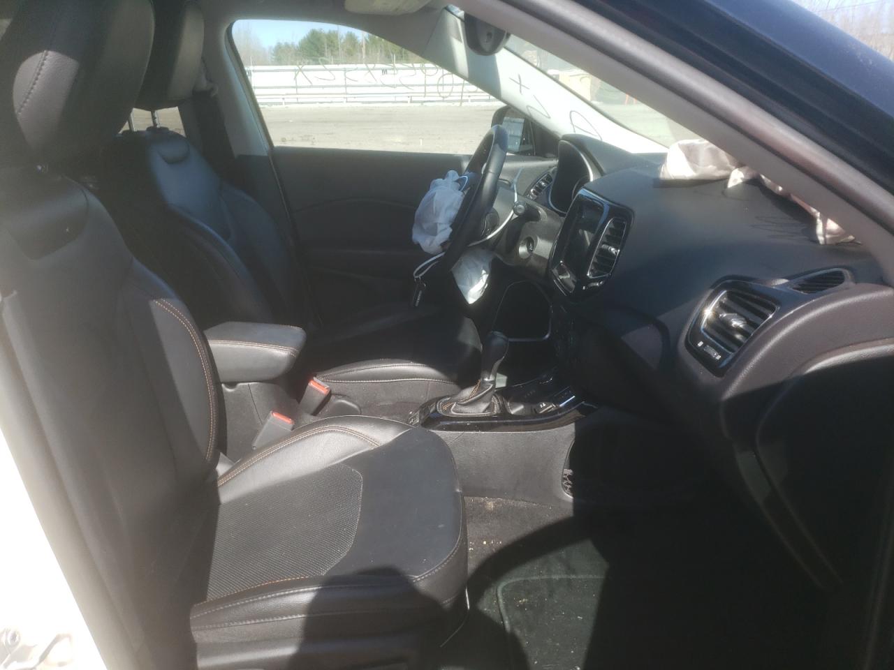 Photo 5 from auction – 2018 JEEP COMPASS LI with VIN 3C4NJDCB3JT314074