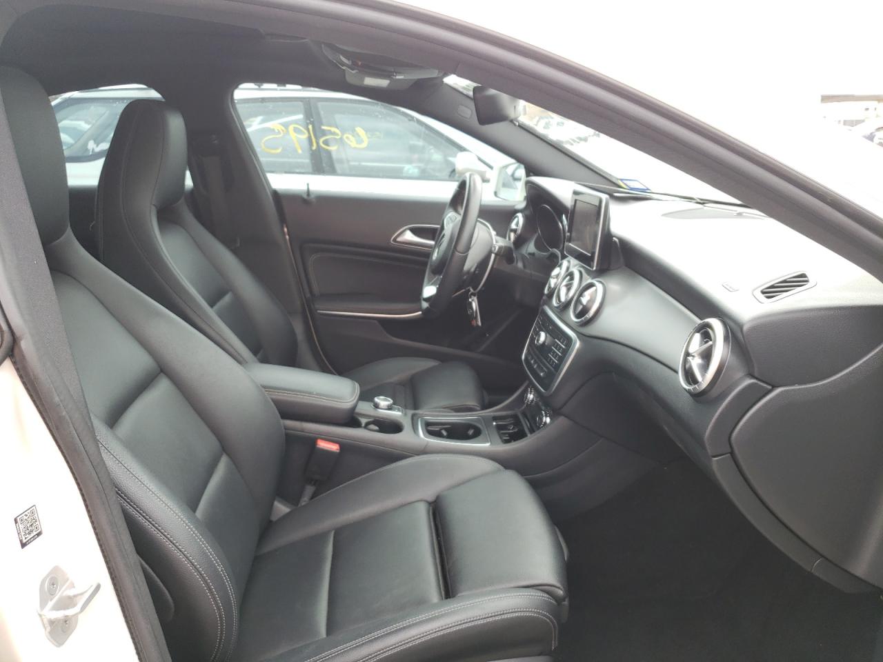 Photo 5 from auction – 2016 MERCEDES-BENZ CLA 250 with VIN WDDSJ4EB6GN394310