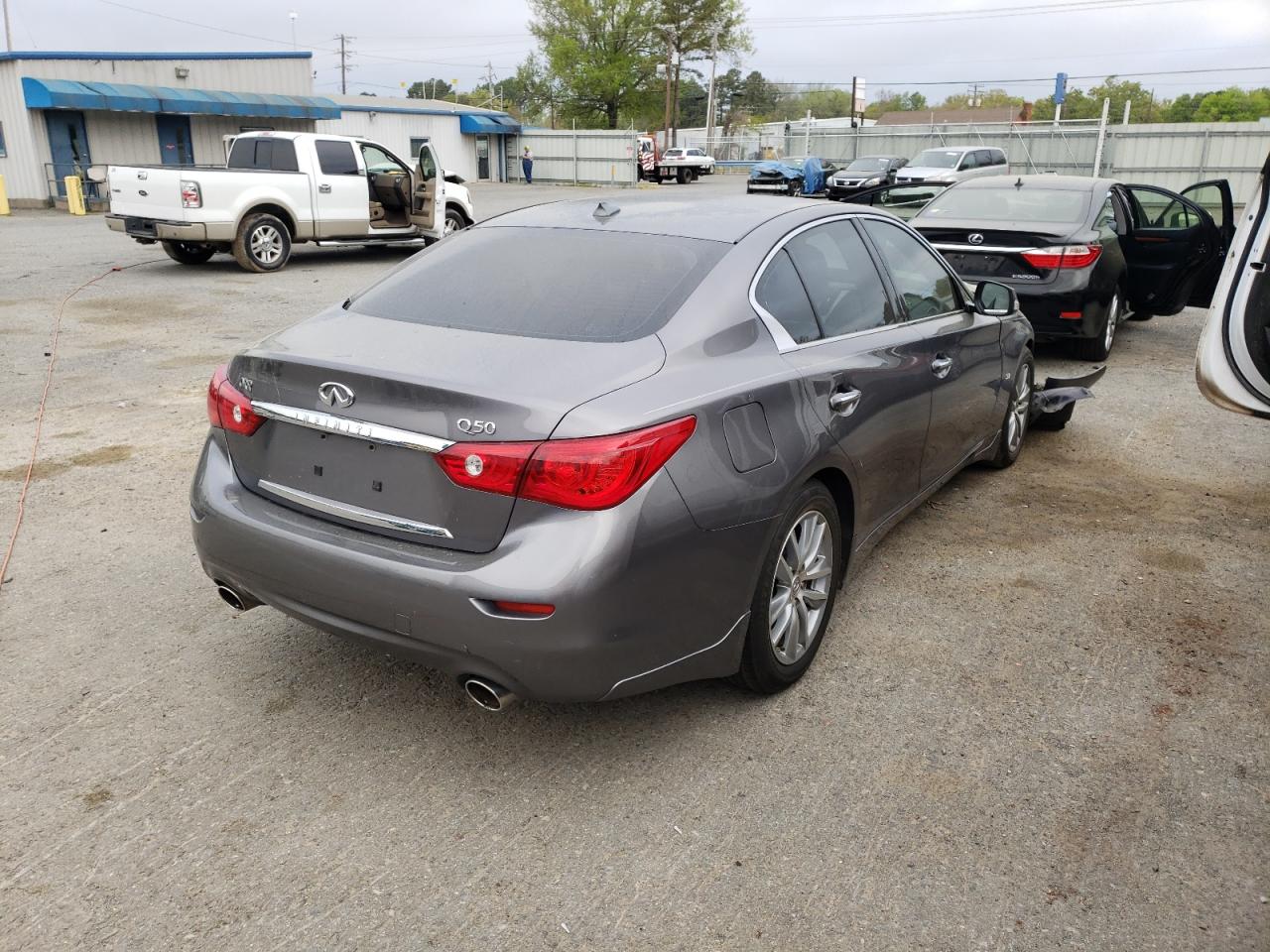 Photo 4 from auction – 2014 INFINITI Q50 BASE with VIN JN1BV7AP5EM672783