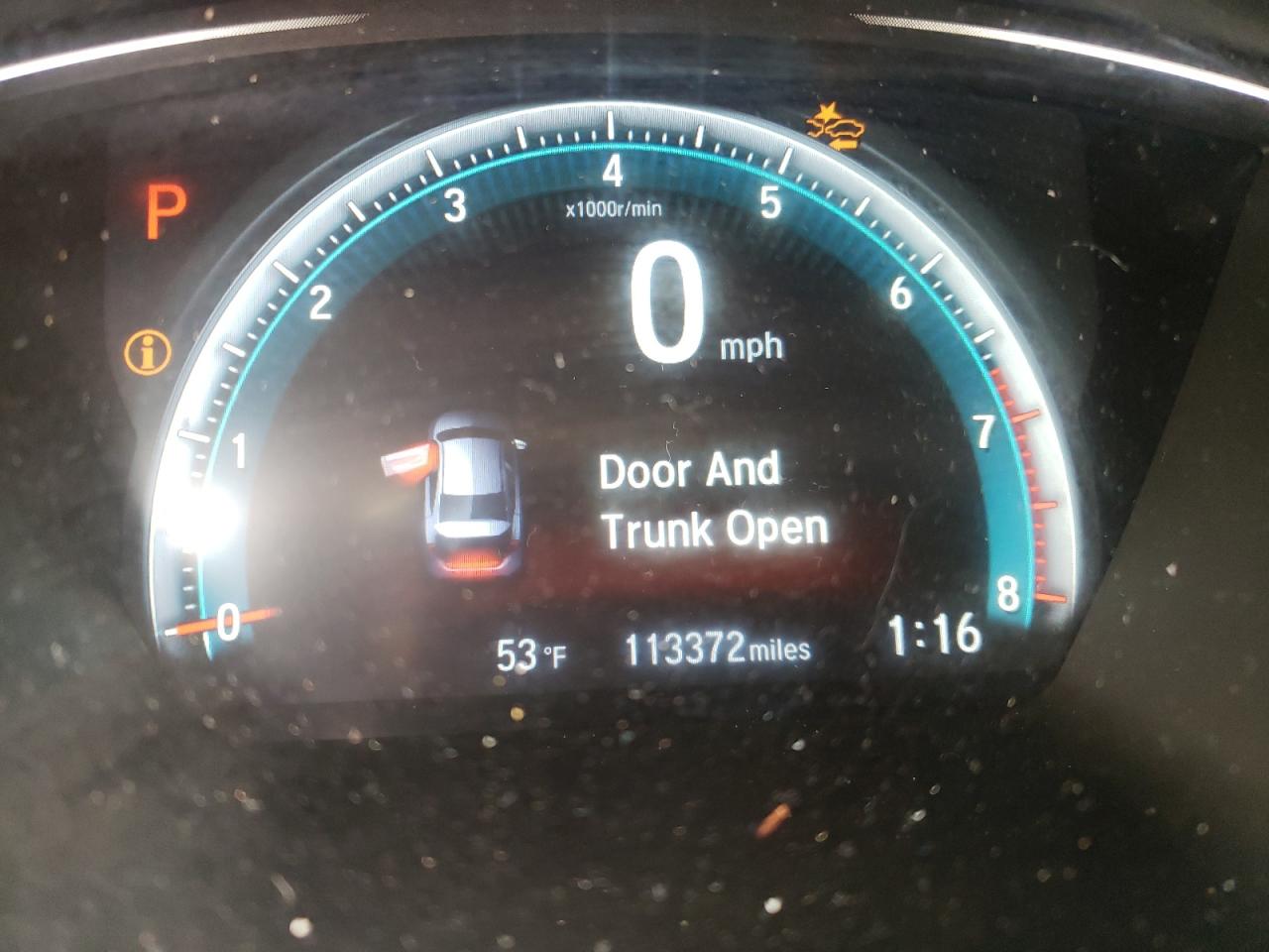 Photo 8 from auction – 2016 HONDA CIVIC EX with VIN 19XFC2F86GE230315