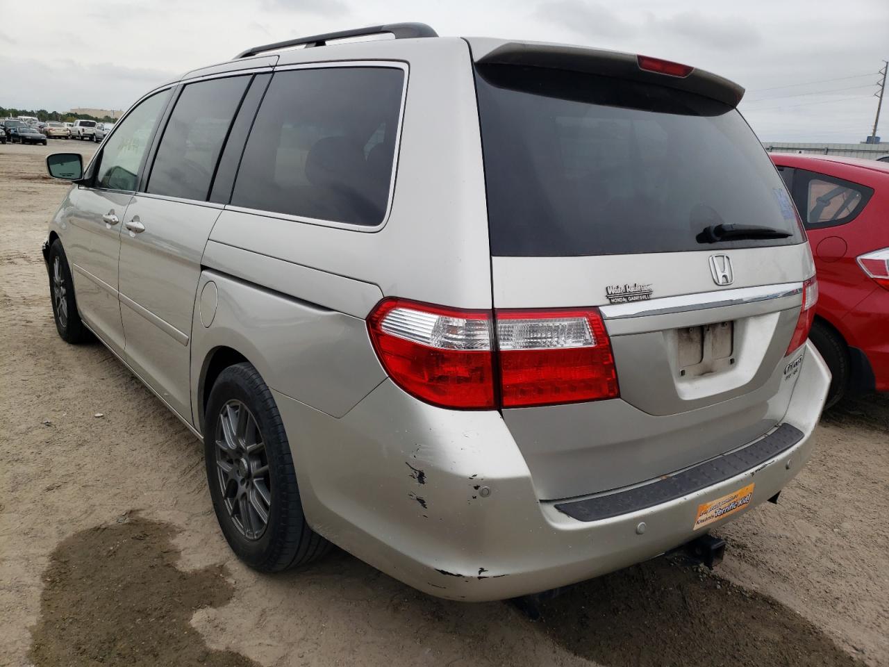 Photo 3 from auction – 2005 HONDA ODYSSEY TO with VIN 5FNRL38805B110565