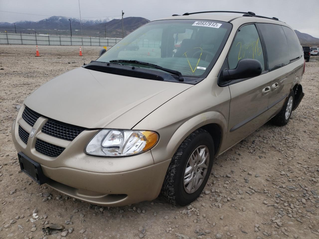 Photo 2 from auction – 2002 DODGE GRAND CARA with VIN 2B4GP443X2R620902