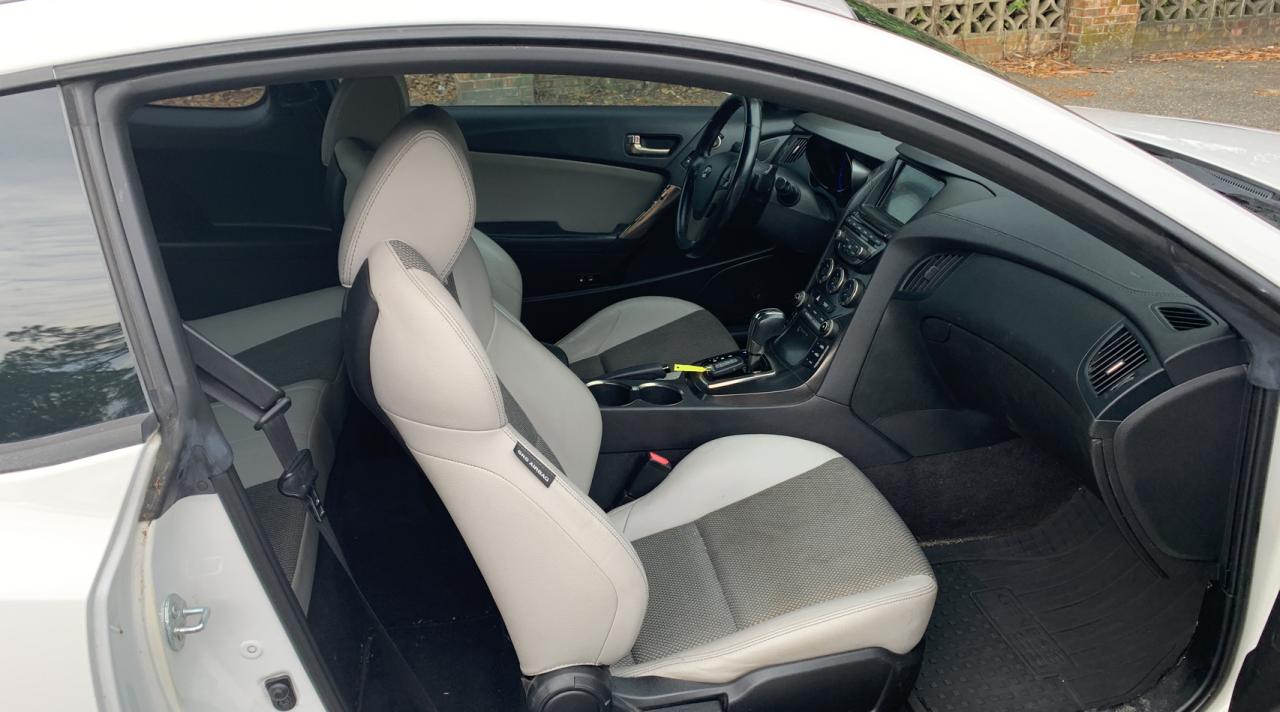 Photo 5 from auction – 2013 HYUNDAI GENESIS CO with VIN KMHHT6KD9DU082124
