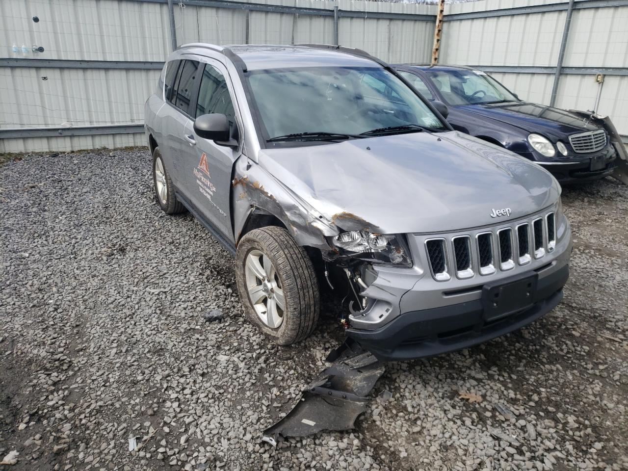 JEEP COMPASS SP 2016 with VIN 1C4NJDBBXGD663409 - Photo from auction