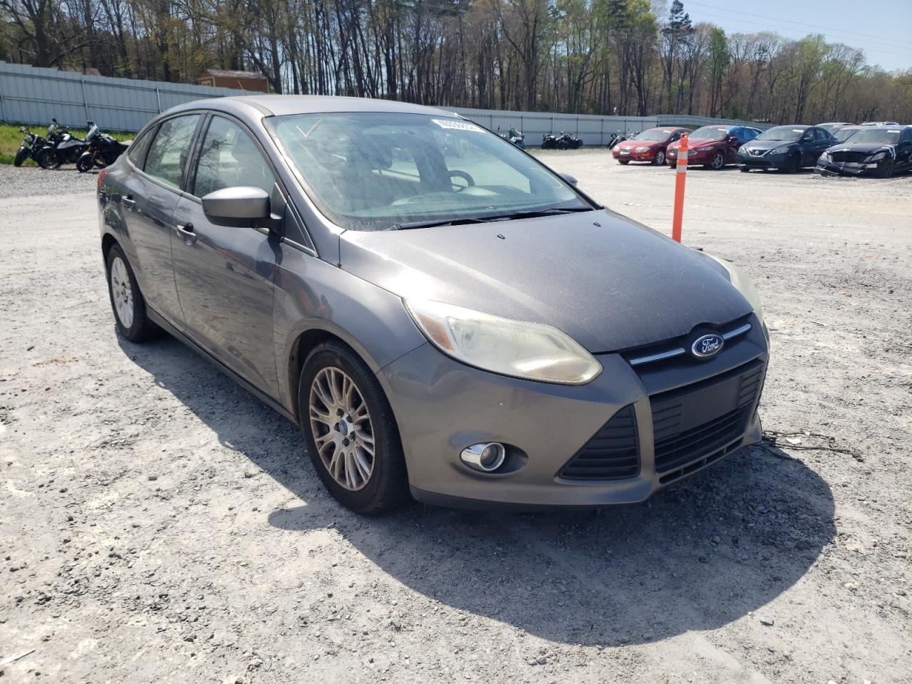 FORD FOCUS SE 2012 z numerem VIN 1FAHP3F26CL142063 - Zdjęcie z aukcji