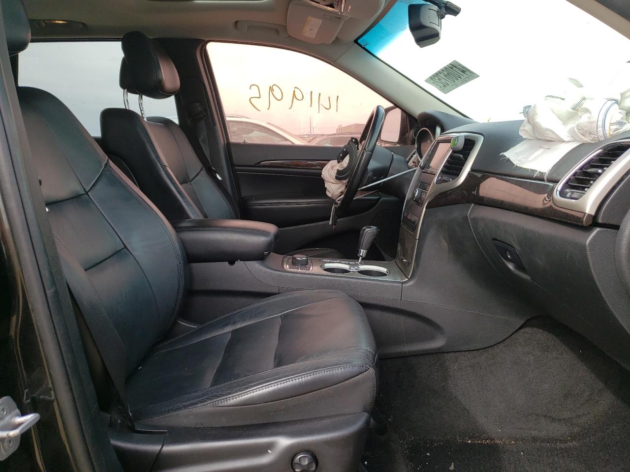 Photo 5 from auction – 2012 JEEP GRAND CHER with VIN 1C4RJFAT3CC209588