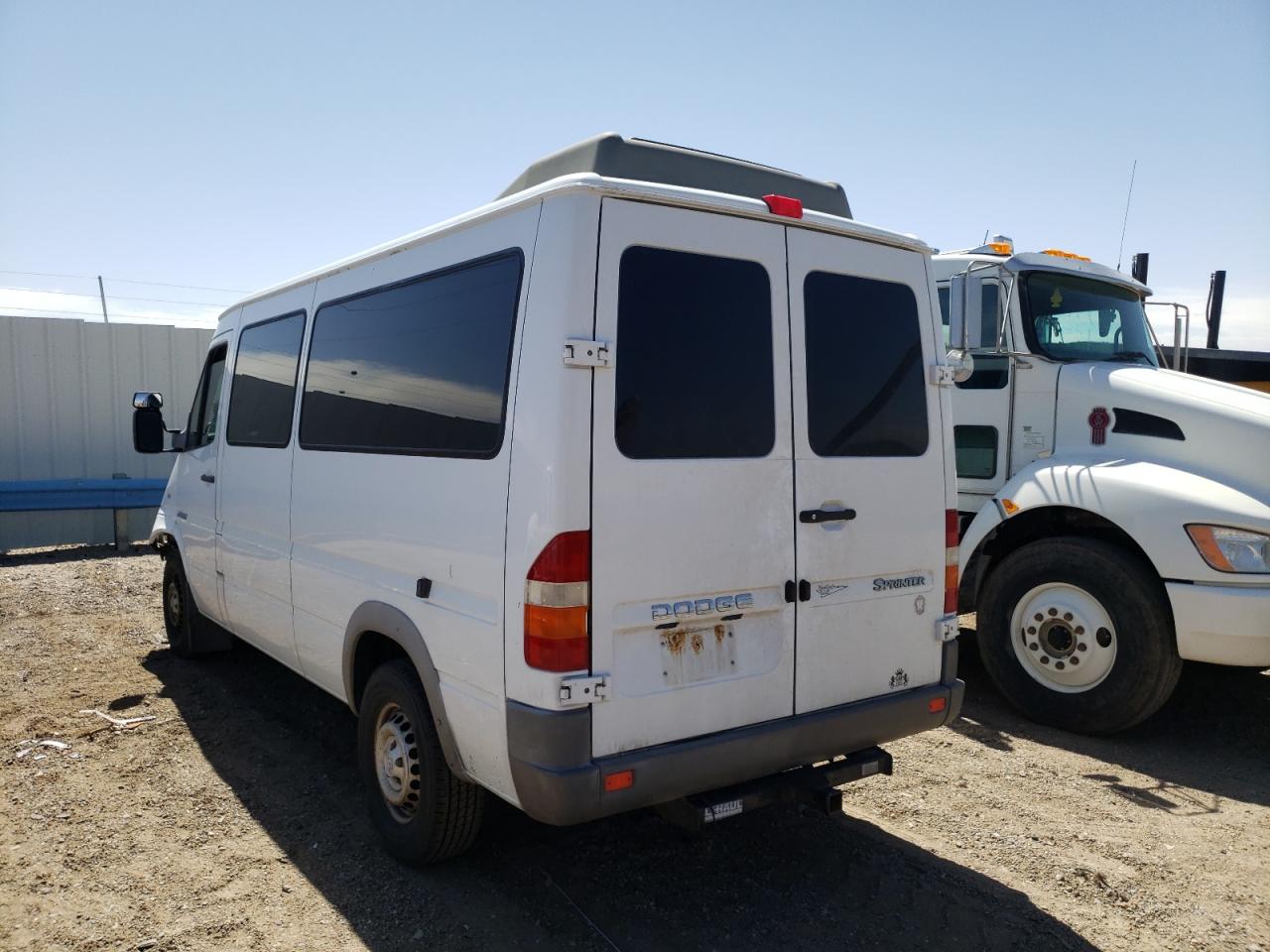 Photo 3 from auction – 2004 SPRINTER 2500 SPRIN with VIN WD5PD644545656580