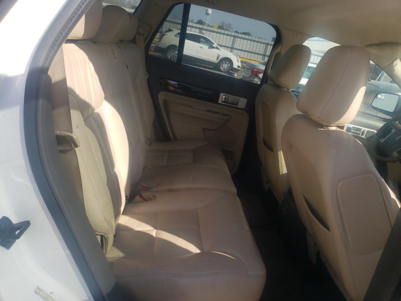 Photo 6 from auction – 2010 LINCOLN MKX with VIN 2LMDJ6JC2ABJ07111