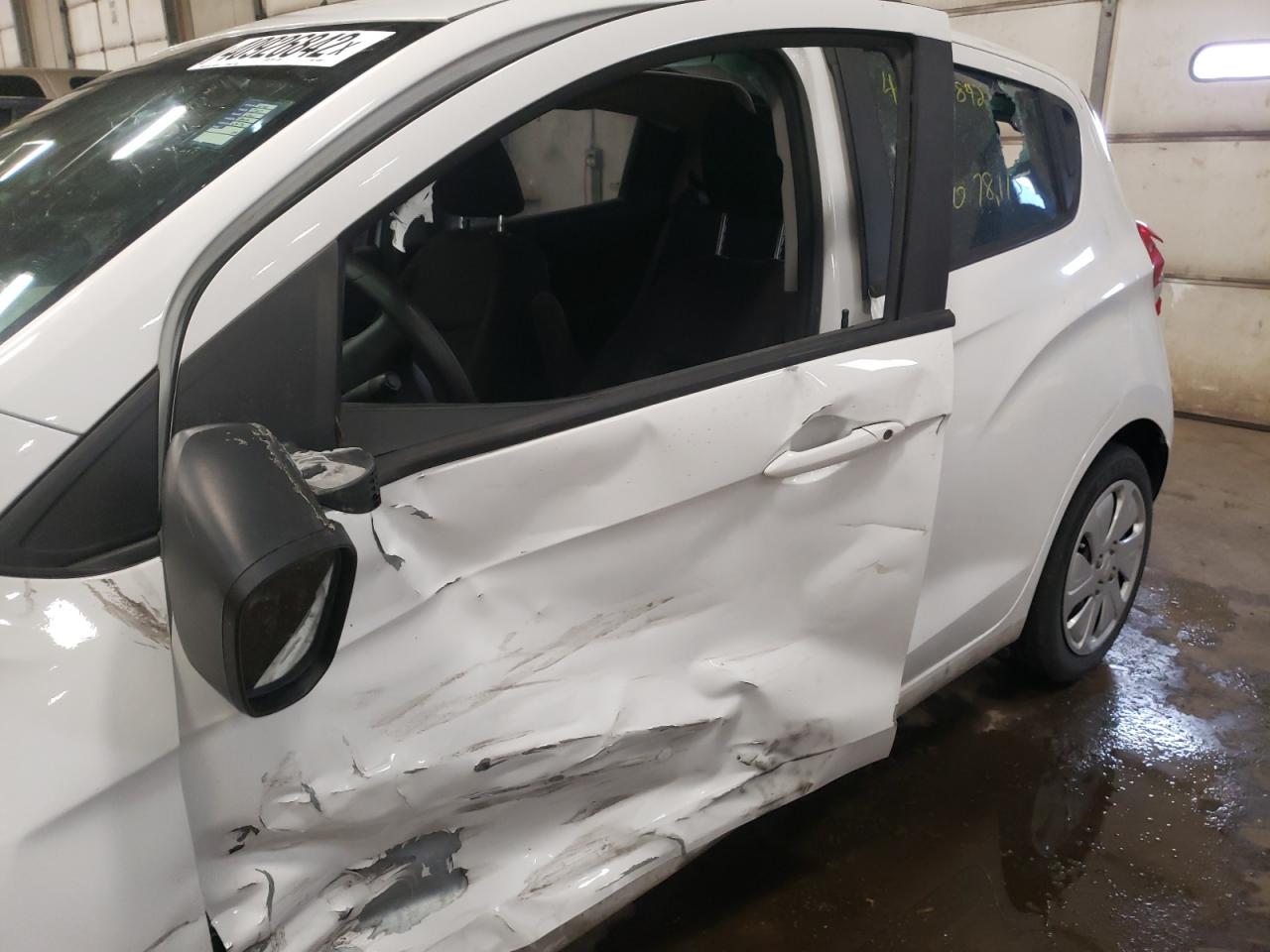 Photo 9 from auction – 2017 CHEVROLET SPARK LS with VIN KL8CB6SA0HC743681