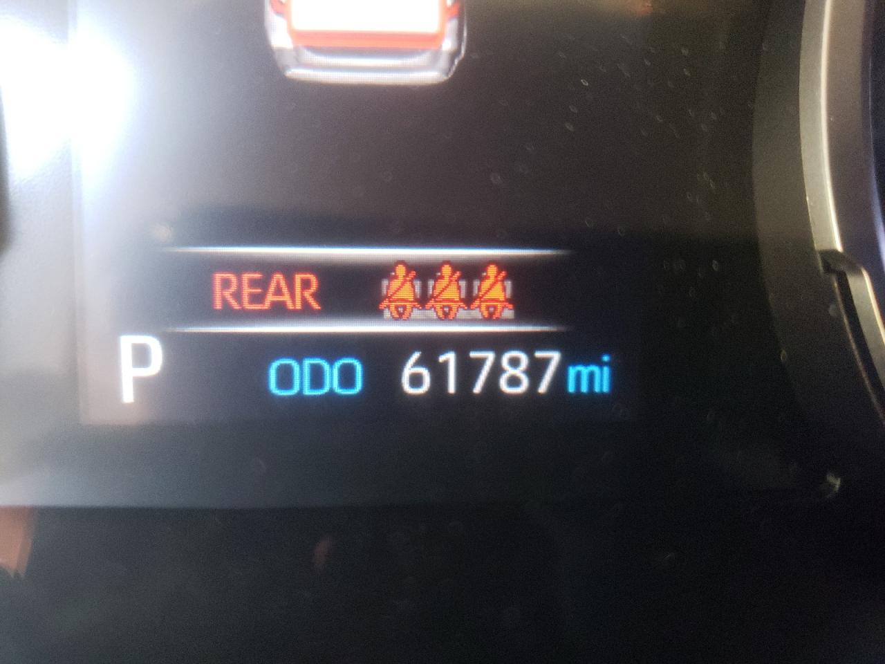 Photo 8 from auction – 2020 TOYOTA RAV4 XLE with VIN JTMR6RFVXLD001568
