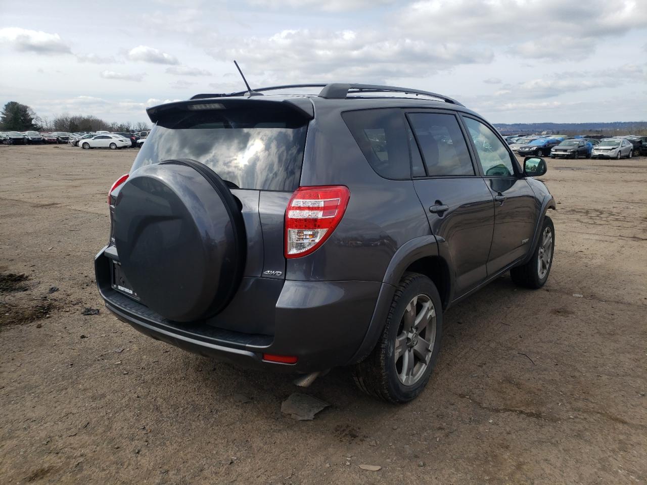 Photo 4 from auction – 2010 TOYOTA RAV4 SPORT with VIN 2T3RF4DV3AW043585