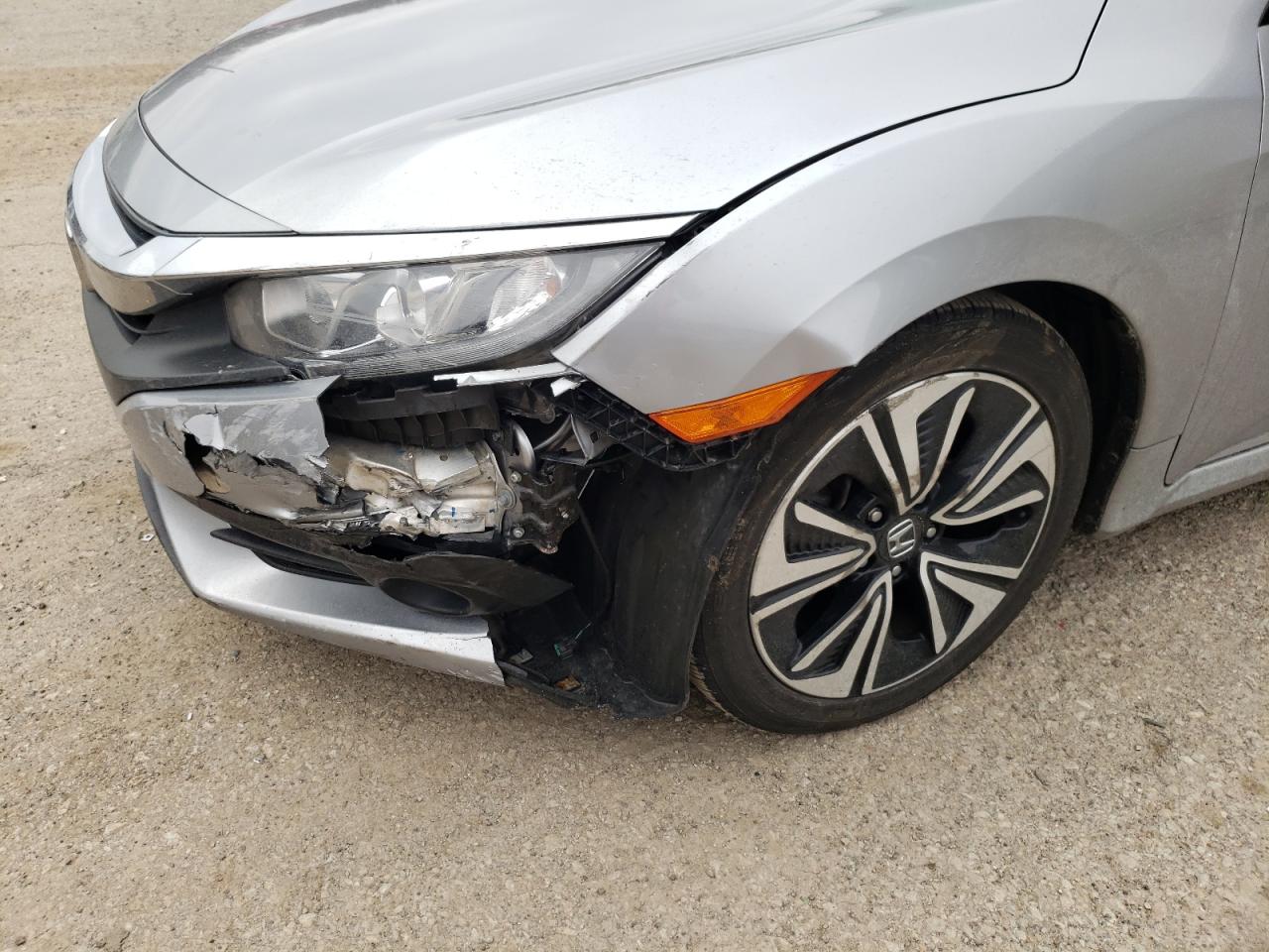 Photo 9 from auction – 2016 HONDA CIVIC EX with VIN 19XFC1F34GE025929