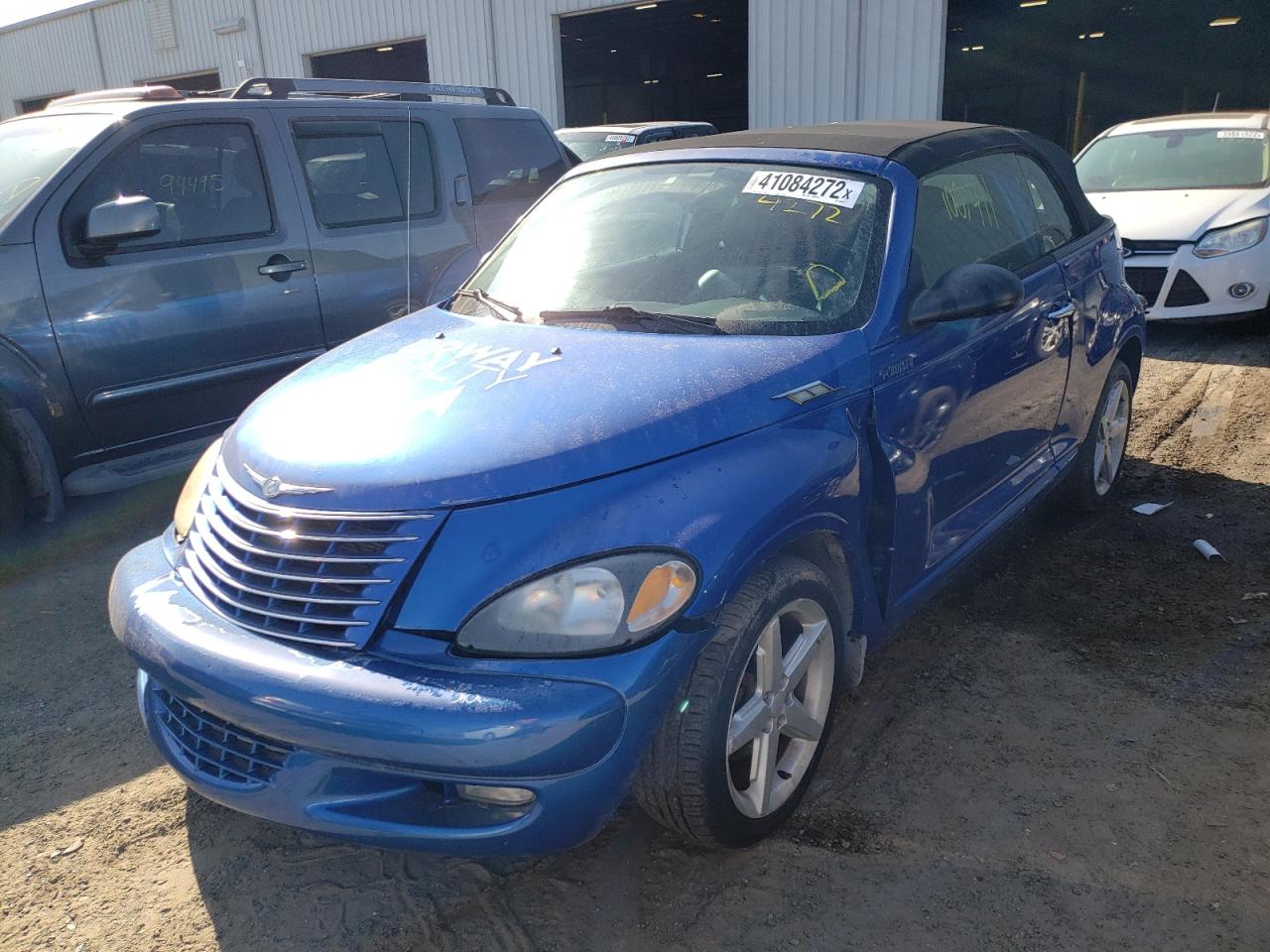 Photo 2 from auction – 2005 CHRYSLER PT CRUISER with VIN 3C3AY75S05T628414