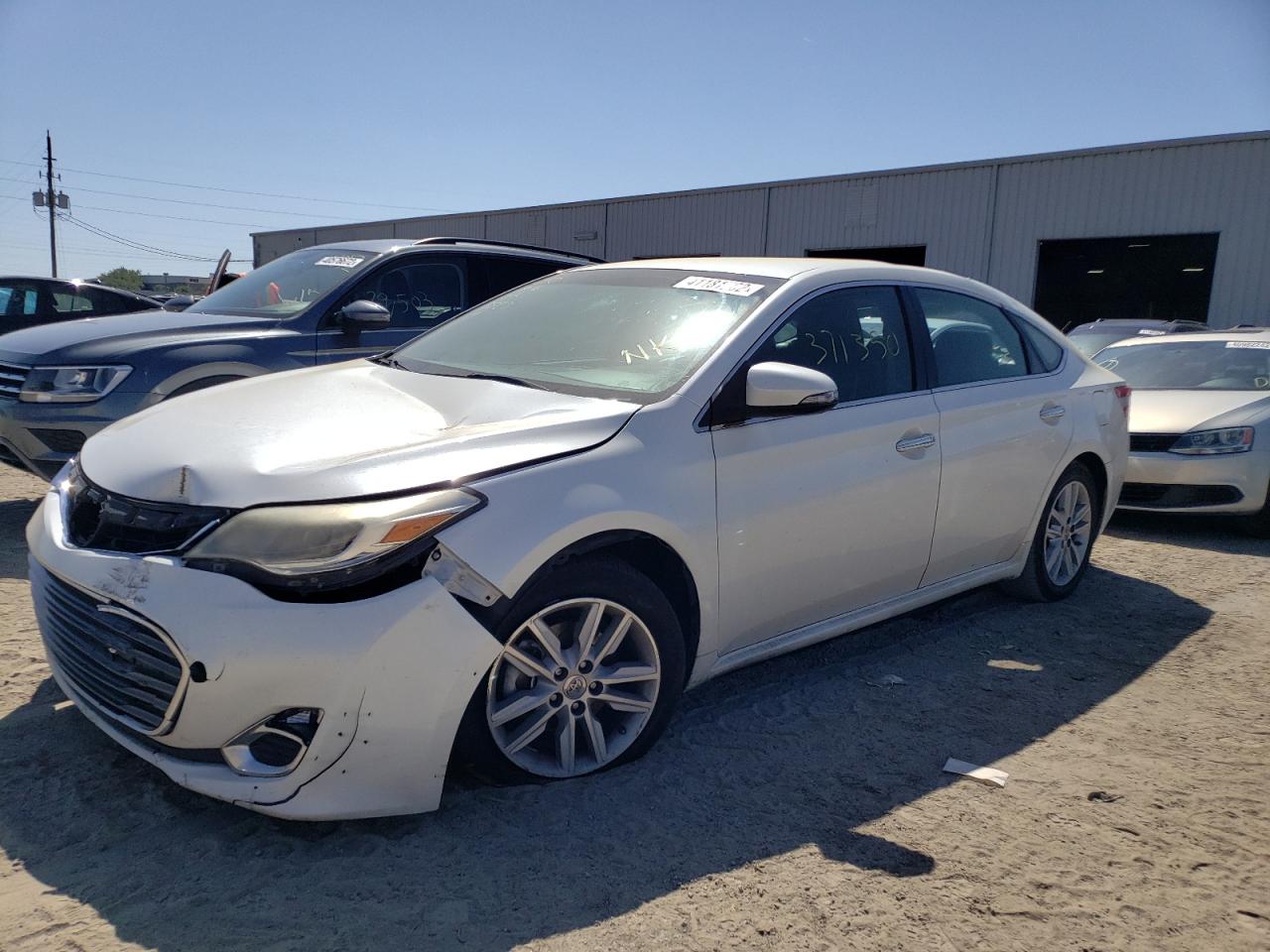 Photo 2 from auction – 2013 TOYOTA AVALON BAS with VIN 4T1BK1EB9DU033589