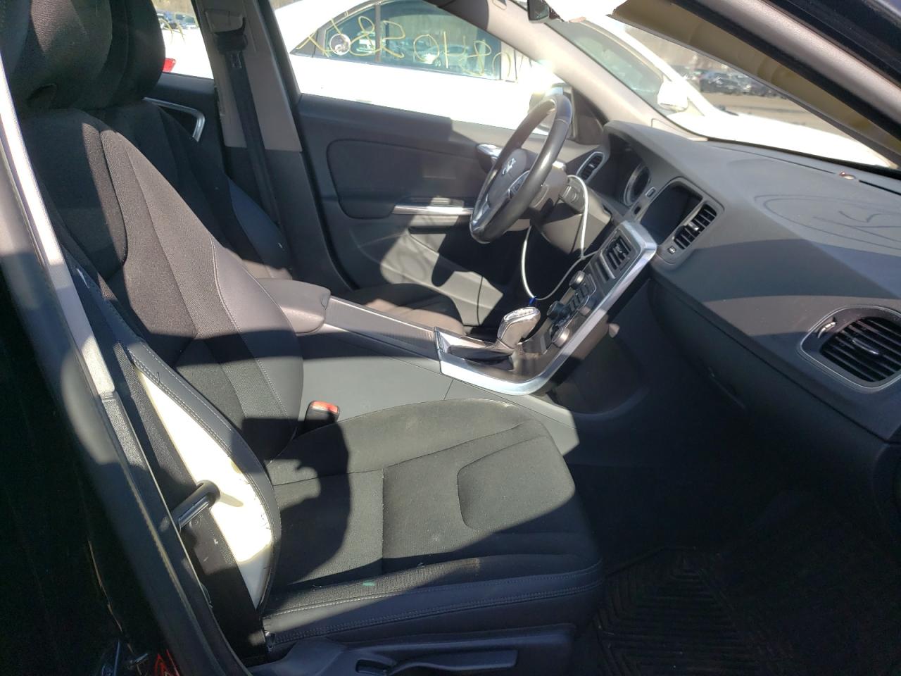 Photo 5 from auction – 2013 VOLVO S60 T5 with VIN YV1612FH0D1228350