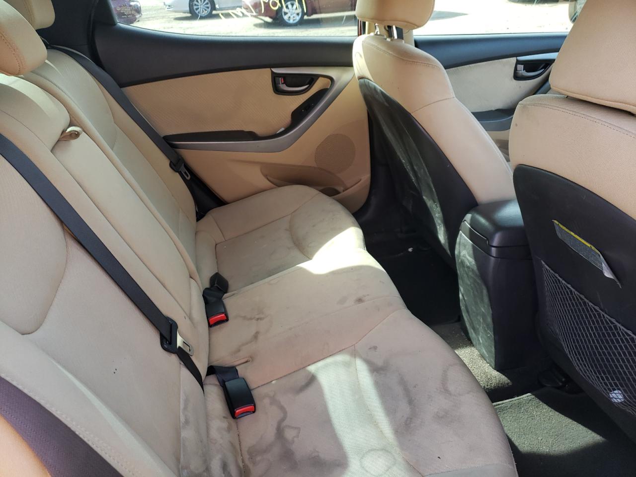 Photo 6 from auction – 2011 HYUNDAI ELANTRA GL with VIN KMHDH4AE4BU089932