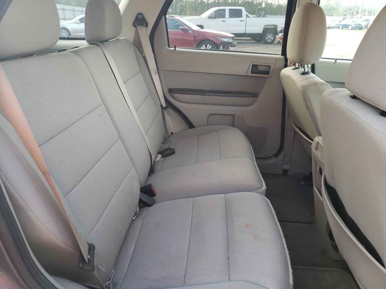 صورة رقم 6 من المزاد - 2012 FORD ESCAPE XLT مع VIN 1FMCU0DG8CKA62274