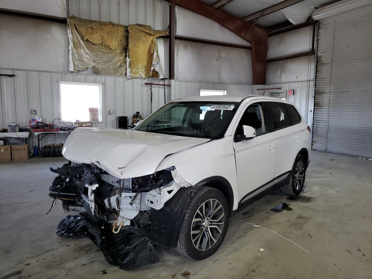 Photo 2 from auction – 2016 MITSUBISHI OUTLANDER with VIN JA4AD3A36GZ004220