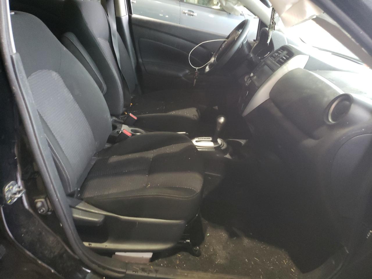 Photo 5 from auction – 2019 NISSAN VERSA S with VIN 3N1CN7AP5KL815760