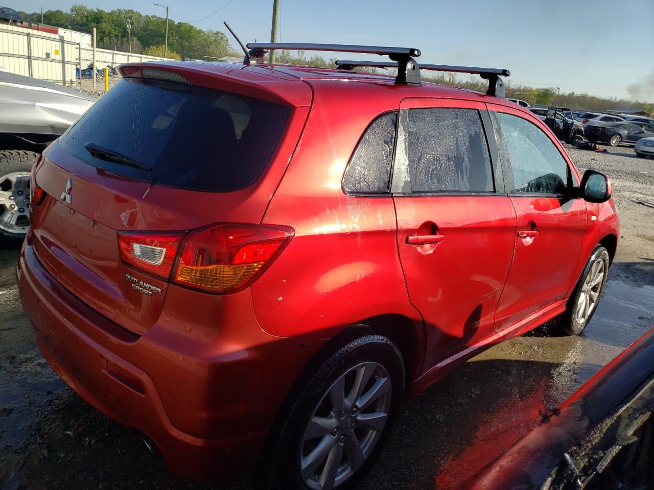 Photo 4 from auction – 2012 MITSUBISHI OUTLANDER with VIN JA4AP4AU6CZ005982