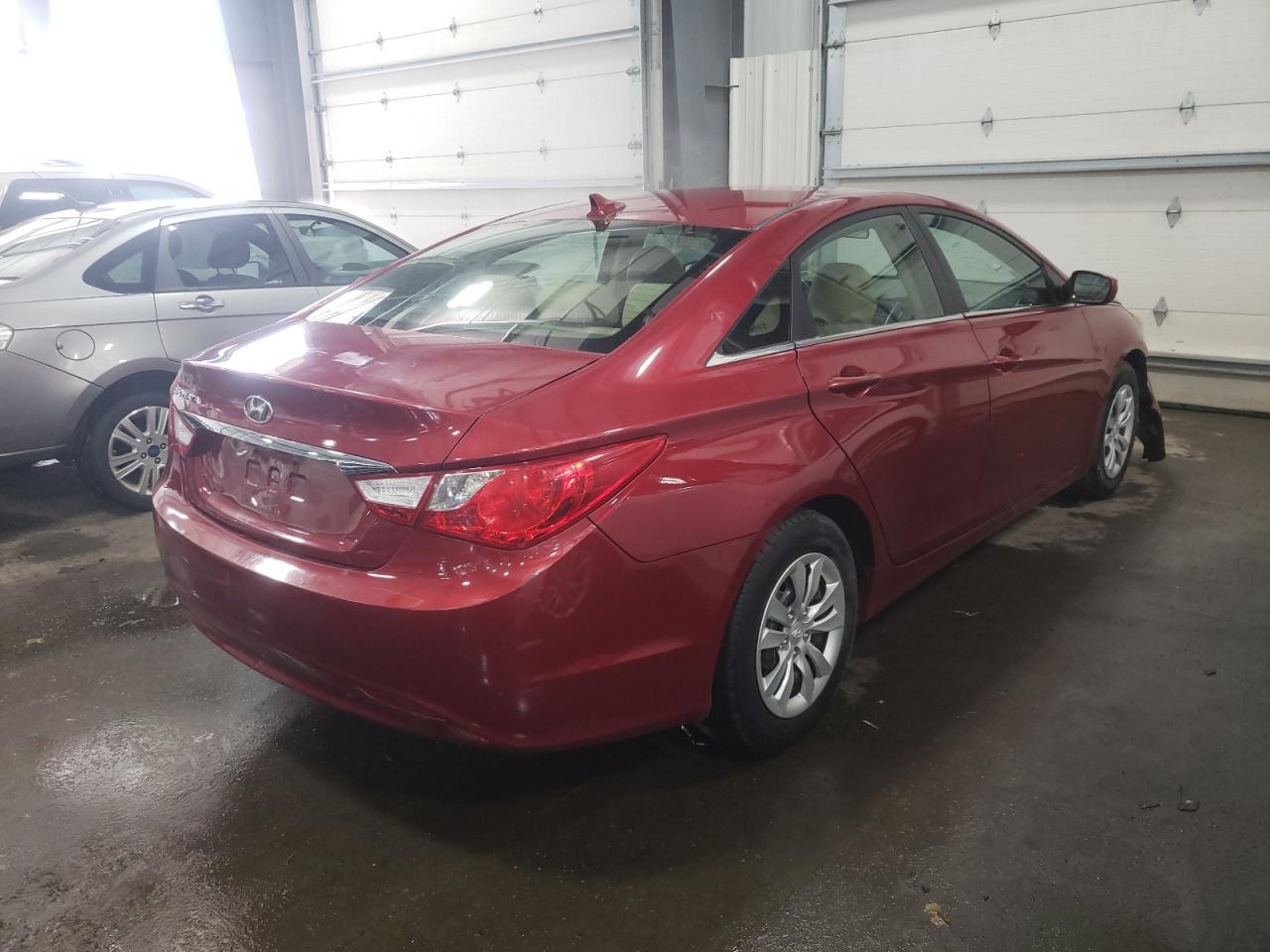 Photo 4 from auction – 2011 HYUNDAI SONATA GLS with VIN 5NPEB4AC9BH197594