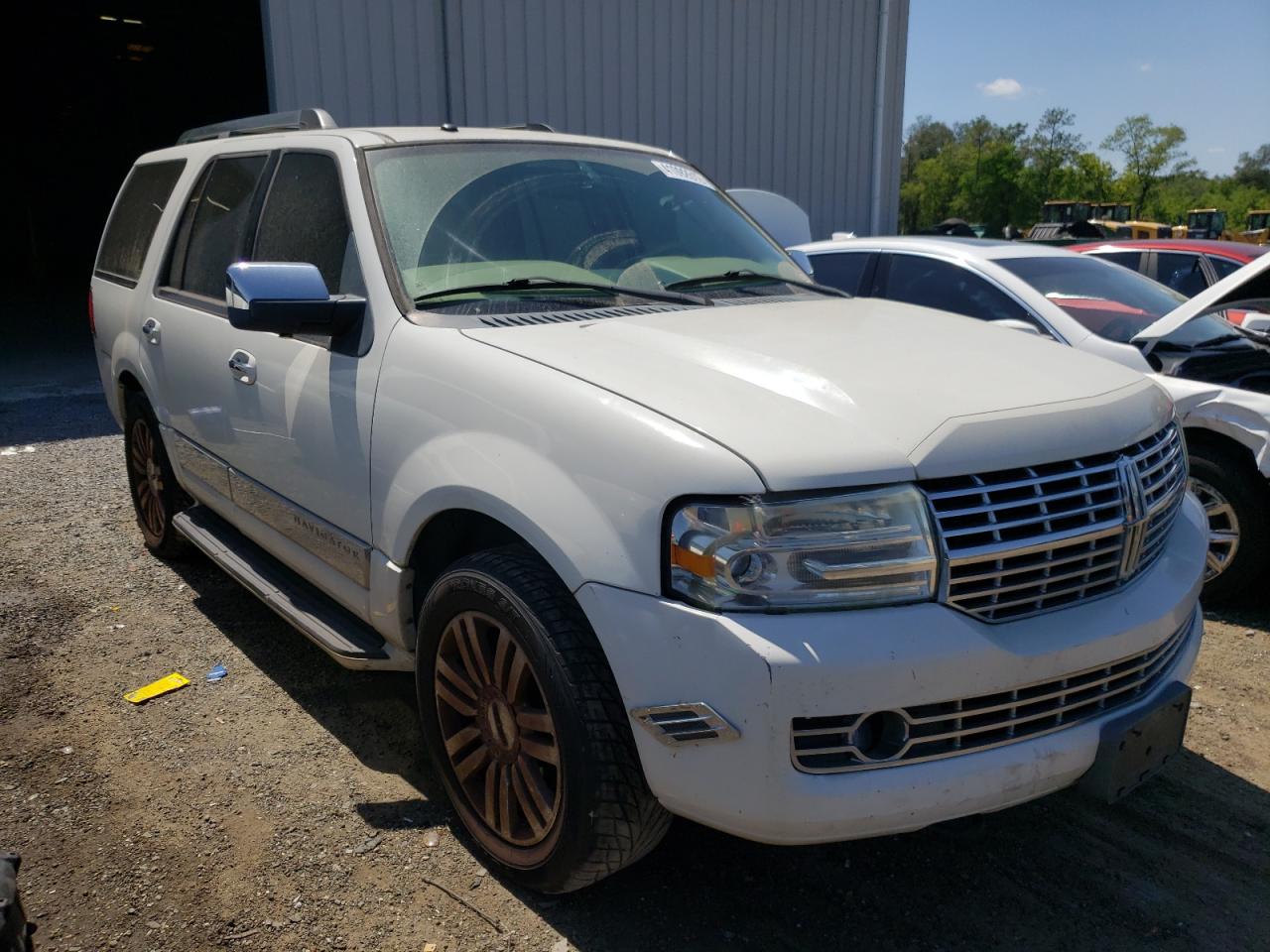 Photo 1 from auction – 2008 LINCOLN NAVIGATOR with VIN 5LMFU27588LJ01205