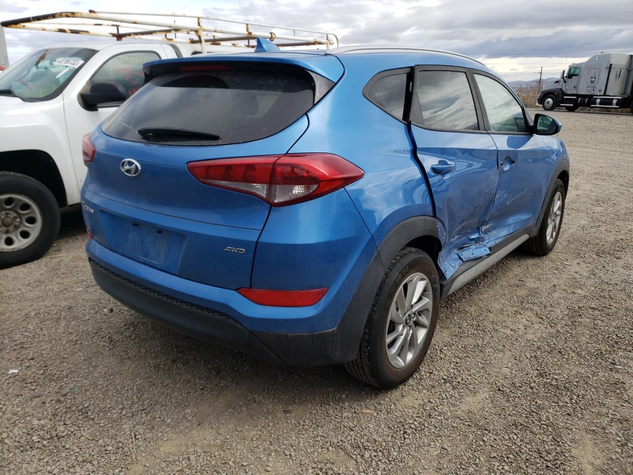 Photo 4 from auction – 2018 HYUNDAI TUCSON SEL with VIN KM8J3CA49JU729327